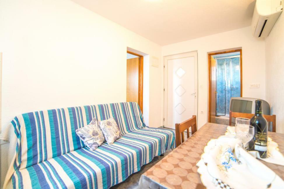Marijan Apartment Pula Luaran gambar